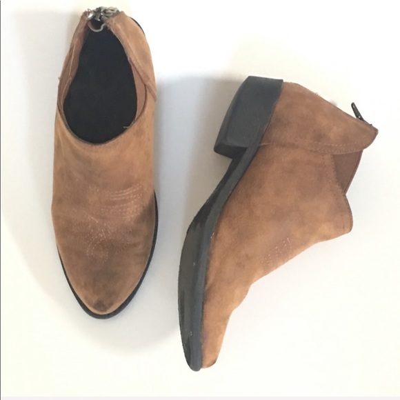 Target Other - TARGET faux suede anklet boots brown size 4 kids